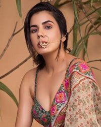 Kirti Kulhari